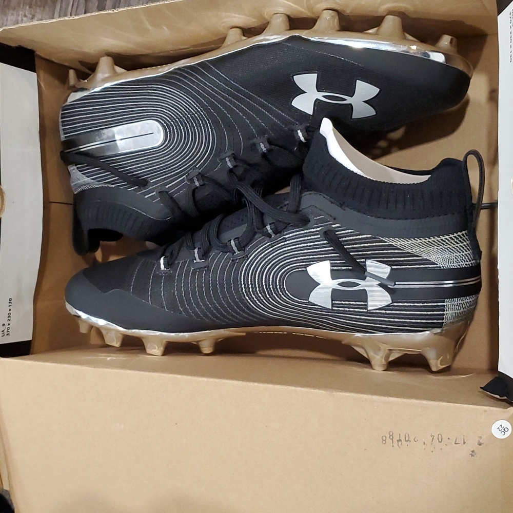 NIB Under Armour Spotlight Cleats Size 14 - Picture 4 of 5